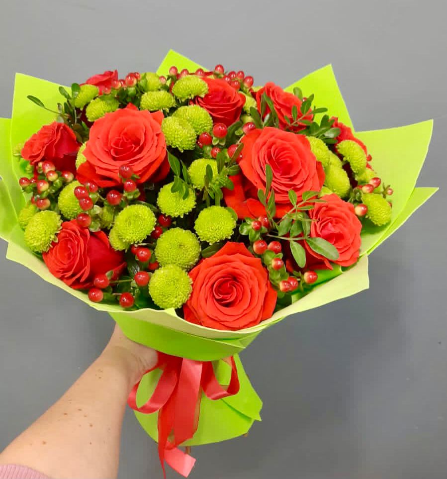 Букет цветов из: Хризантемы и Розы в Преградной