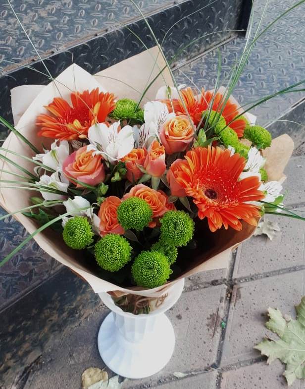 Букет цветов из: Герберы, Хризантемы, Альстромерии и Розы в Преградной