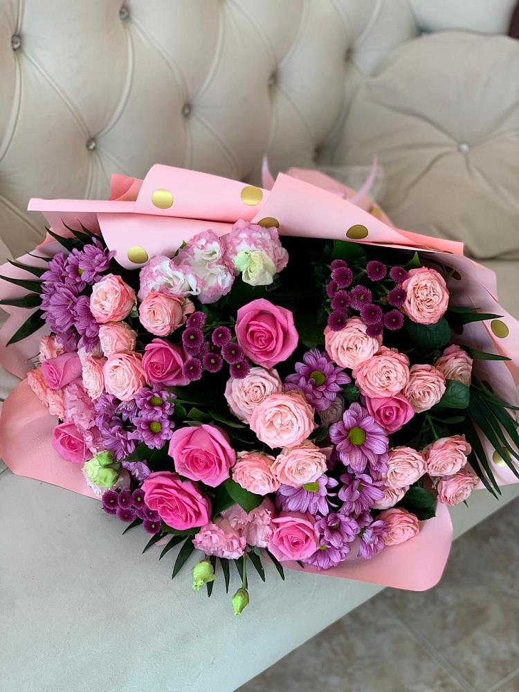 Букет цветов из: Хризантемы, Розы и Лизиантусы в Преградной