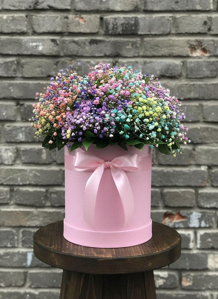 Цветочная композиция из Гипсофила и Розы в шляпной коробке в Преградной