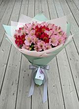 Букет цветов из:  Альстромерии в Преградной
