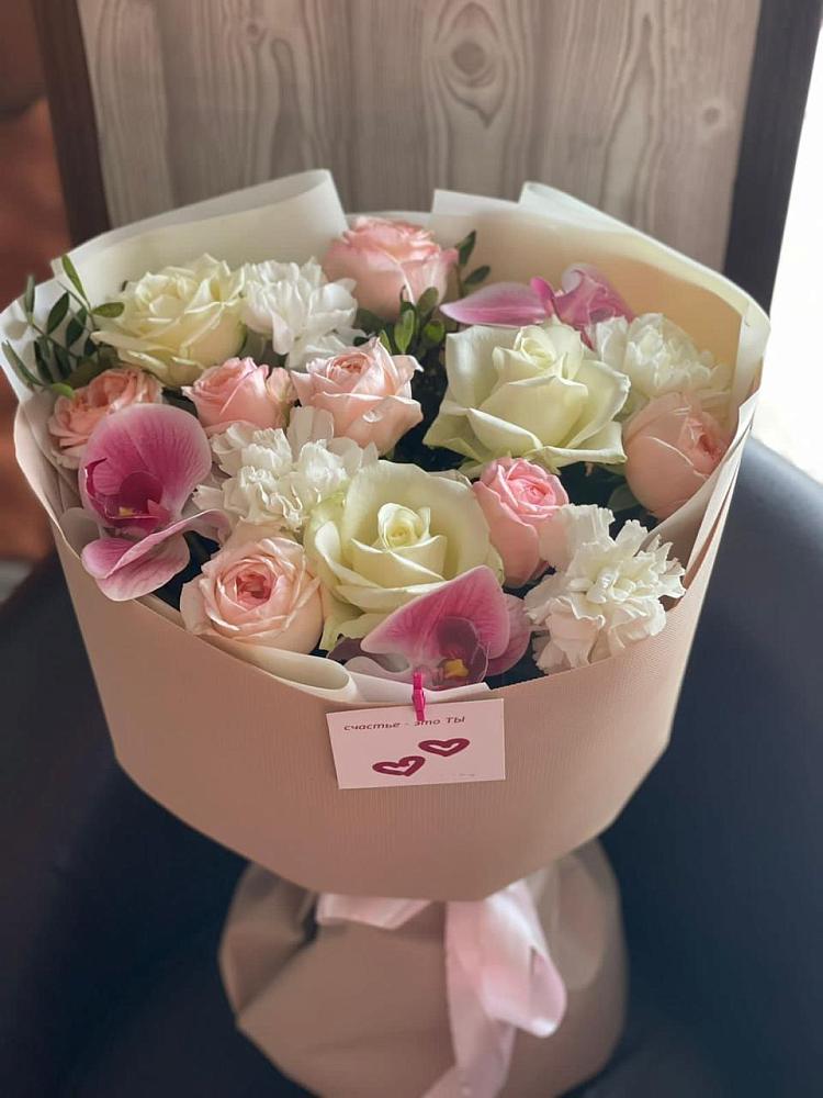 Букет цветов из: Орхидеи, Розы и Гвоздики в Преградной