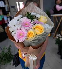 Букет цветов из:  Герберы, Розы и Хризантемы в Преградной