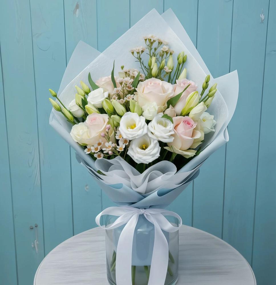 Букет цветов из: Розы и Лизиантусы в Преградной