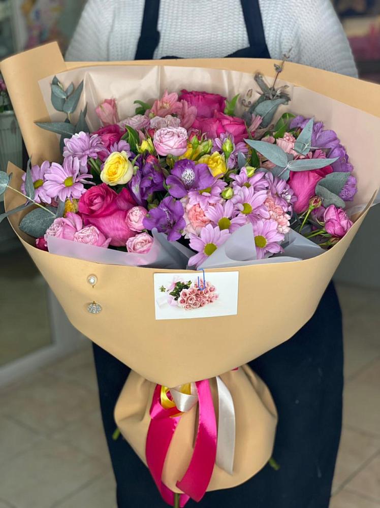 Букет цветов из: Хризантемы, Гвоздики и Альстромерии в Преградной