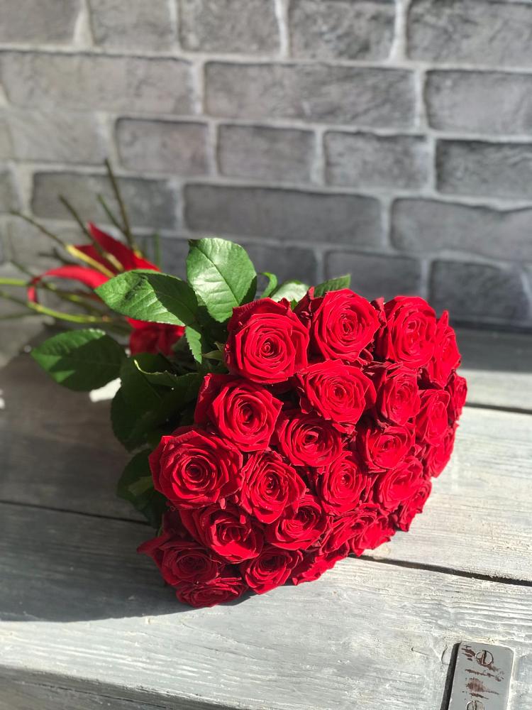 Букет Красные розы Фридом в Преградной
