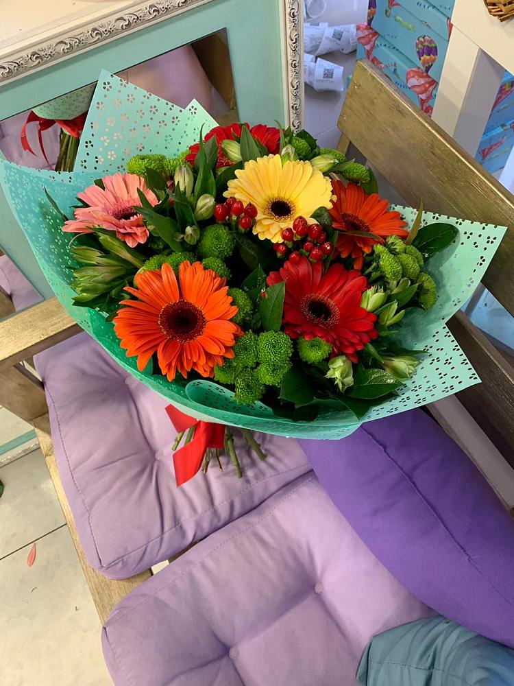 Букет цветов из: Герберы, Хризантемы и Альстромерии в Преградной