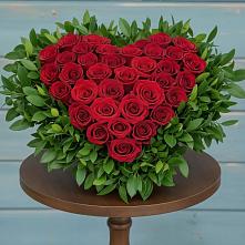 Цветочная композиция из Розы в виде сердца в Преградной