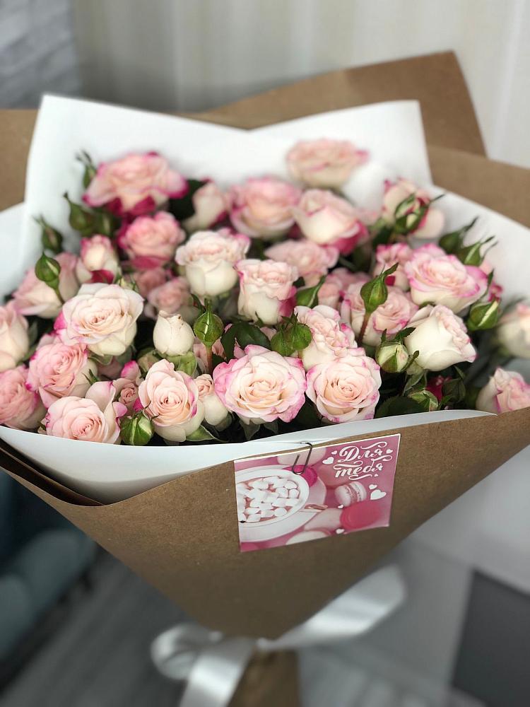 Букет цветов из: Розы в Преградной