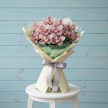 Букет цветов из:  Орхидеи и Розы в Преградной