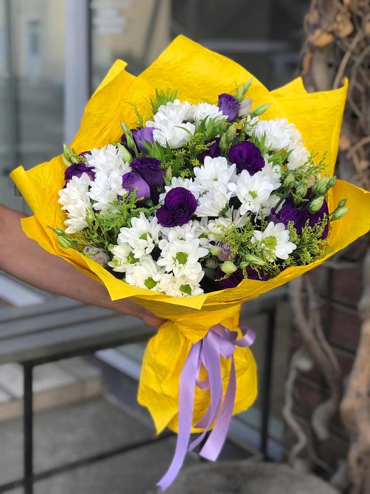 Букет цветов из: Ирисы, Хризантемы и Ромашки в Преградной