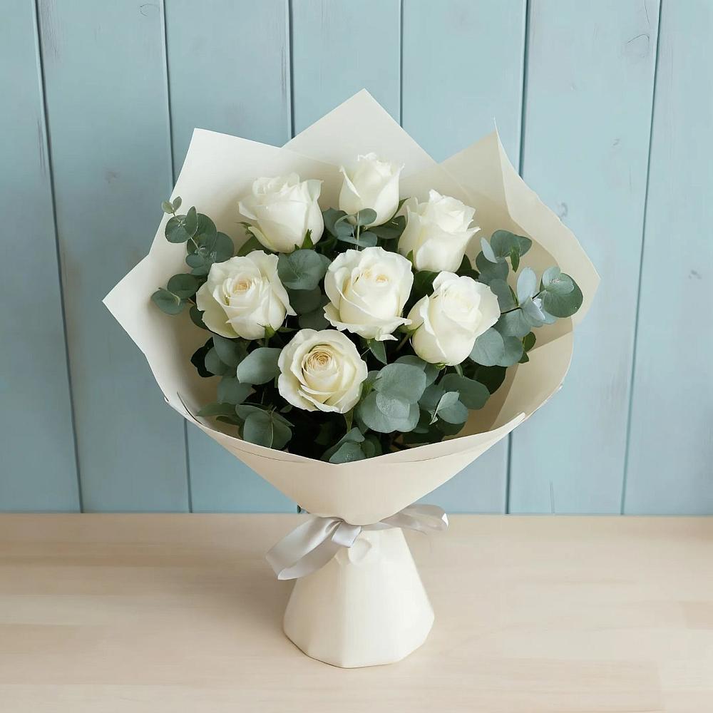 Букет Белые розы в Эвкалипте в Преградной