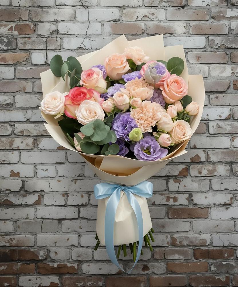 Букет цветов из: Розы, Лизиантусы и Гвоздики в Преградной