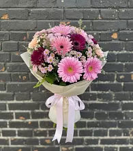 Букет цветов из:  Герберы и Хризантемы #REPLACE_PRED# Преградной